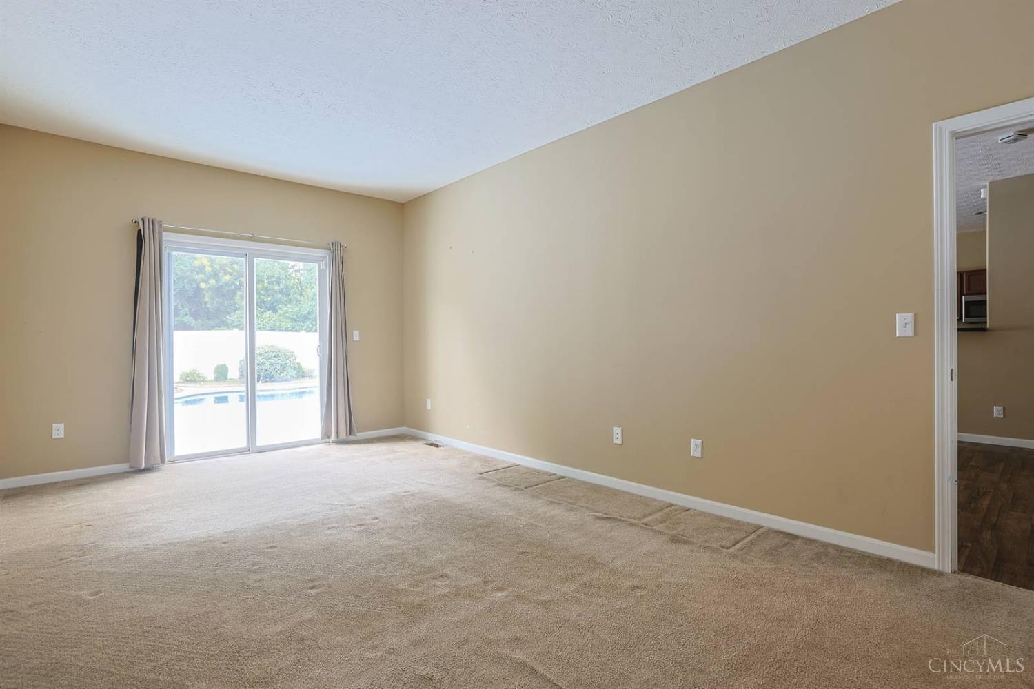 7307 Hunters Ridge Lane Cincinnati, OH 45247 - Photo 17 of 69