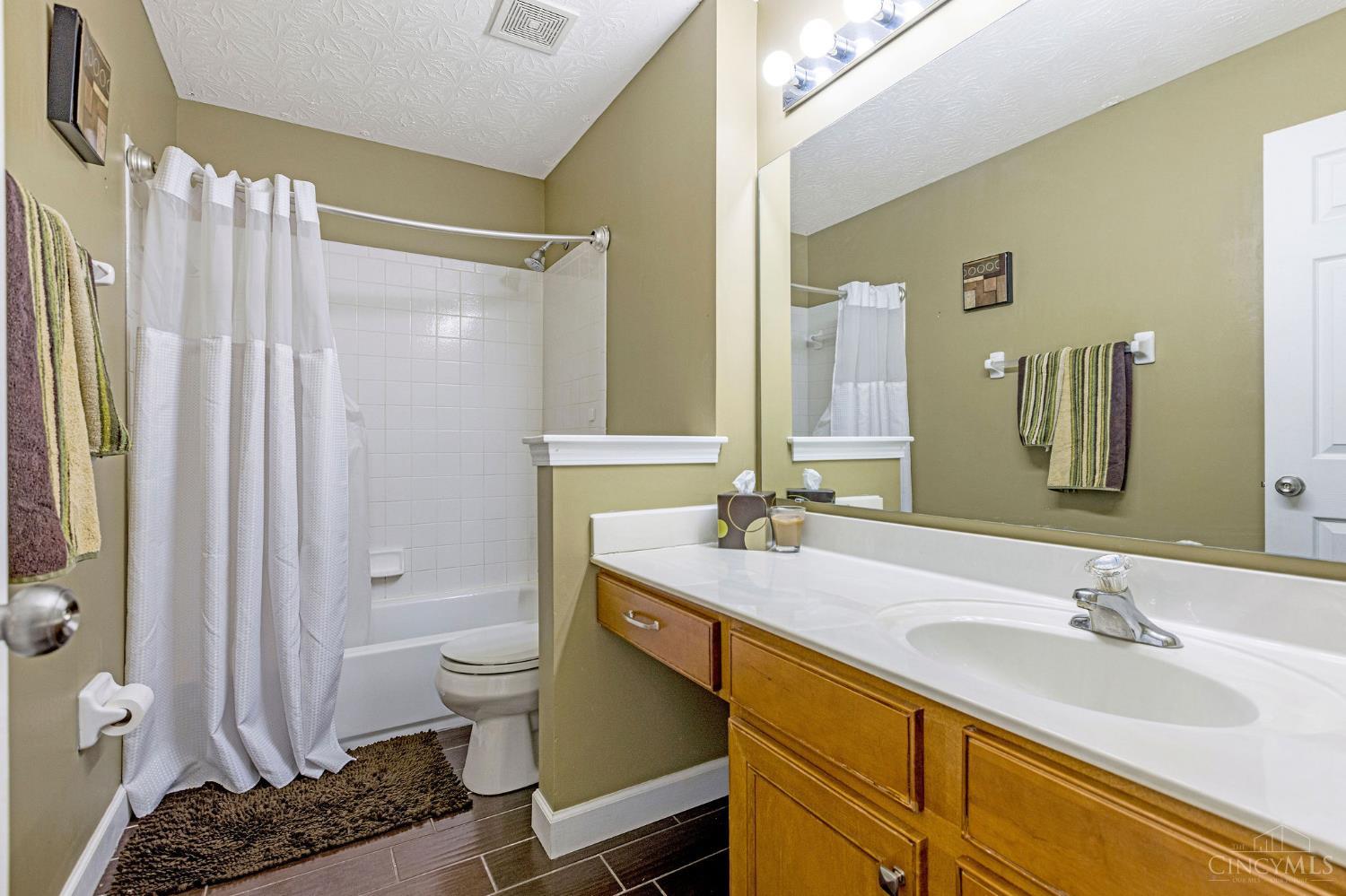 1261 Pond Ridge Circle Hamilton, OH 45013 - Photo 34 of 55