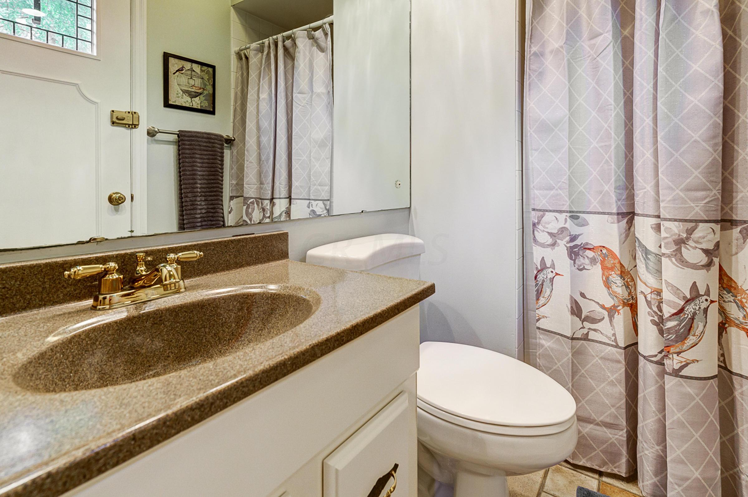 4050 Old Poste Road Columbus, OH 43221 - Photo 25 of 37