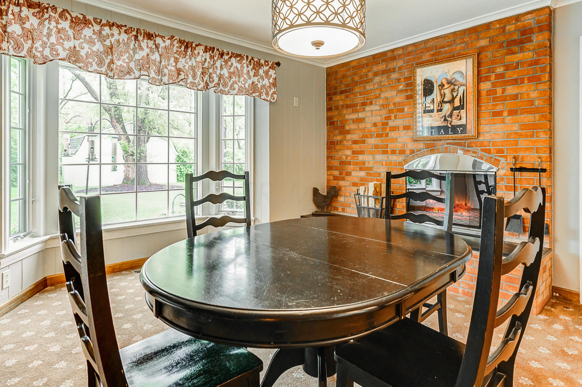 4050 Old Poste Road Columbus, OH 43221 - Photo 9 of 37