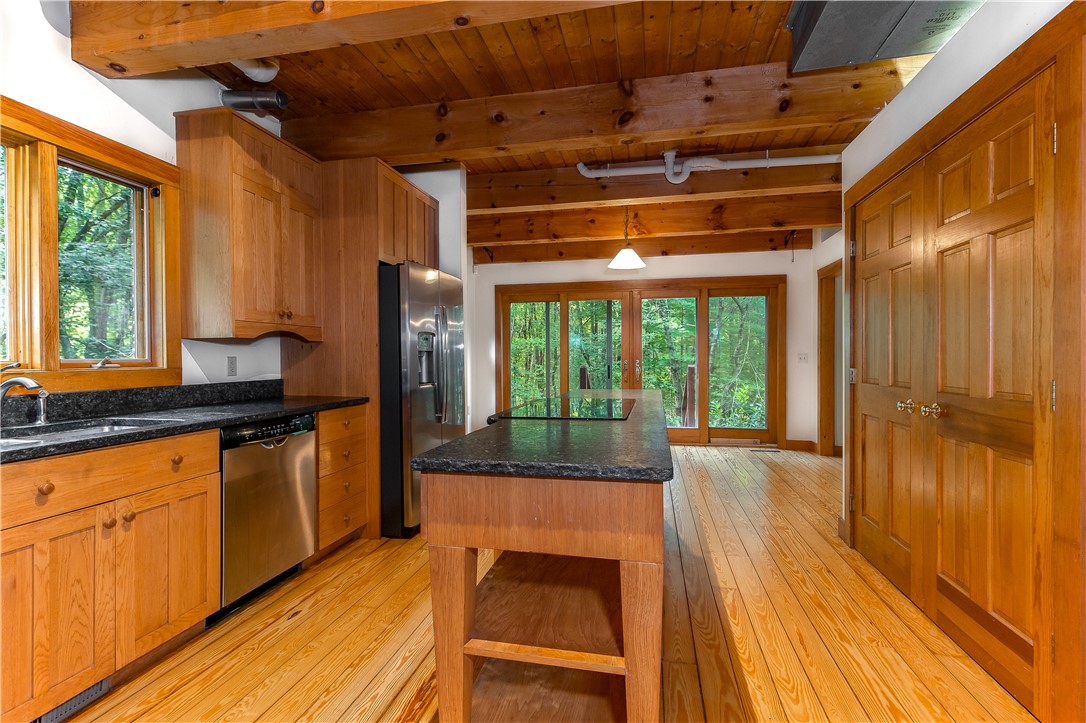 118 Carrs Trail Coventry, RI 02827 - Photo 21 of 45