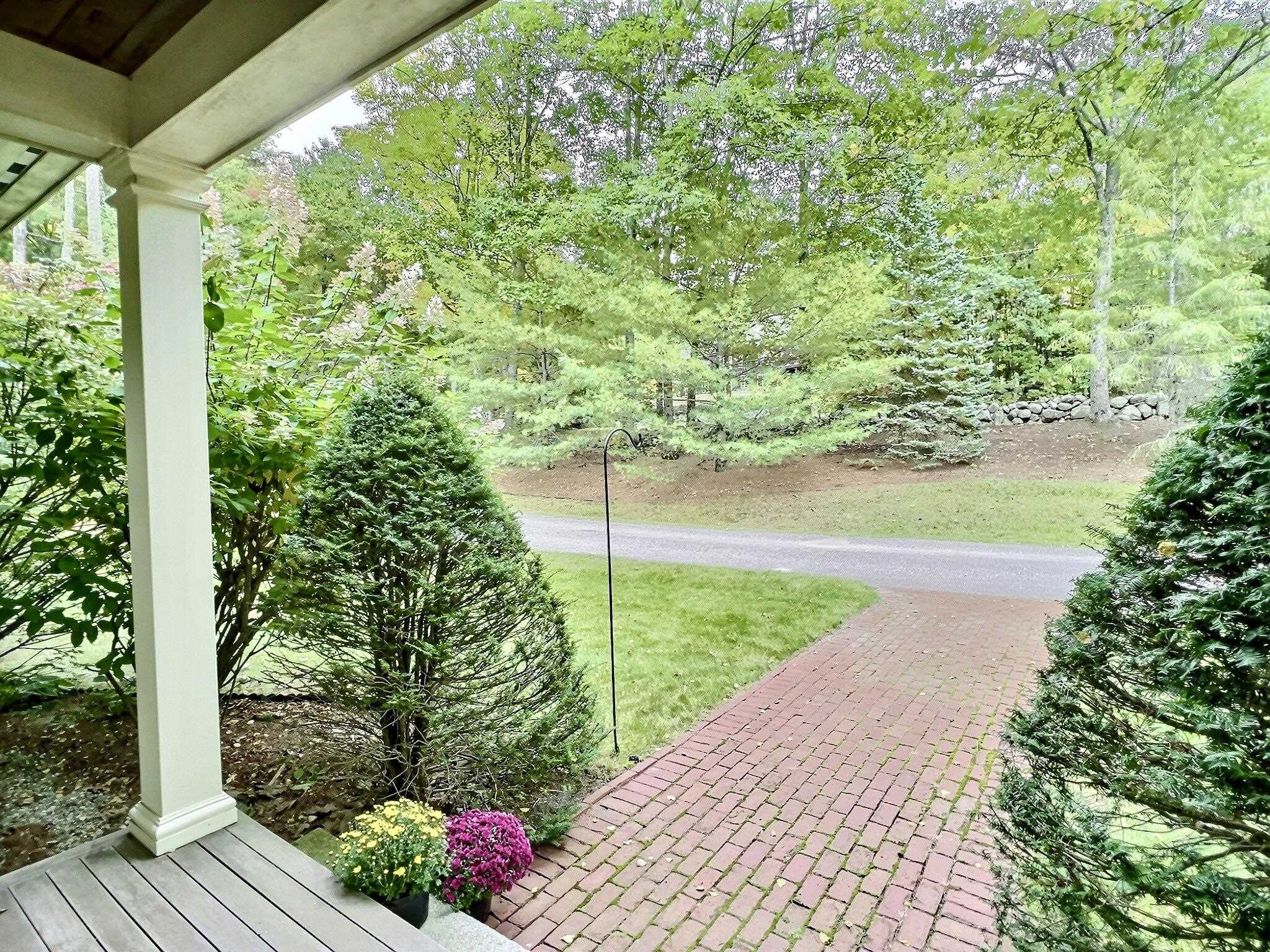 98 Rowell Hill Road Sutton, NH 03257 - Photo 4 of 40 Gallery Image 4