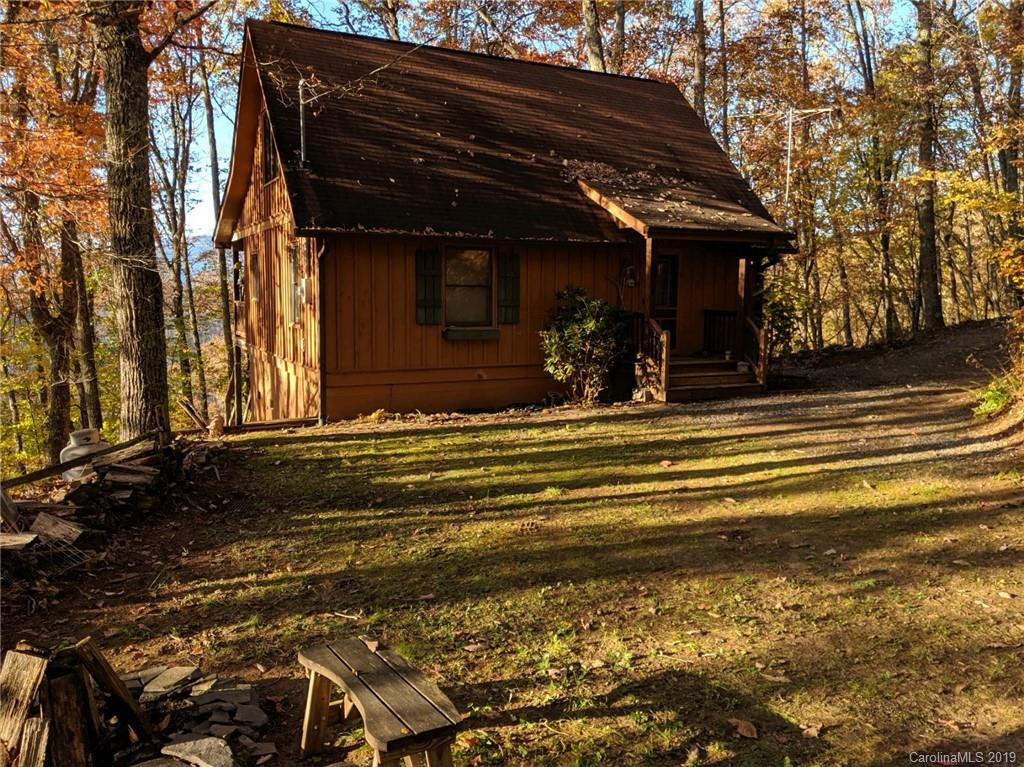 1540 Scarlet Ridge Sylva, NC 28779 - Photo 2 of 24