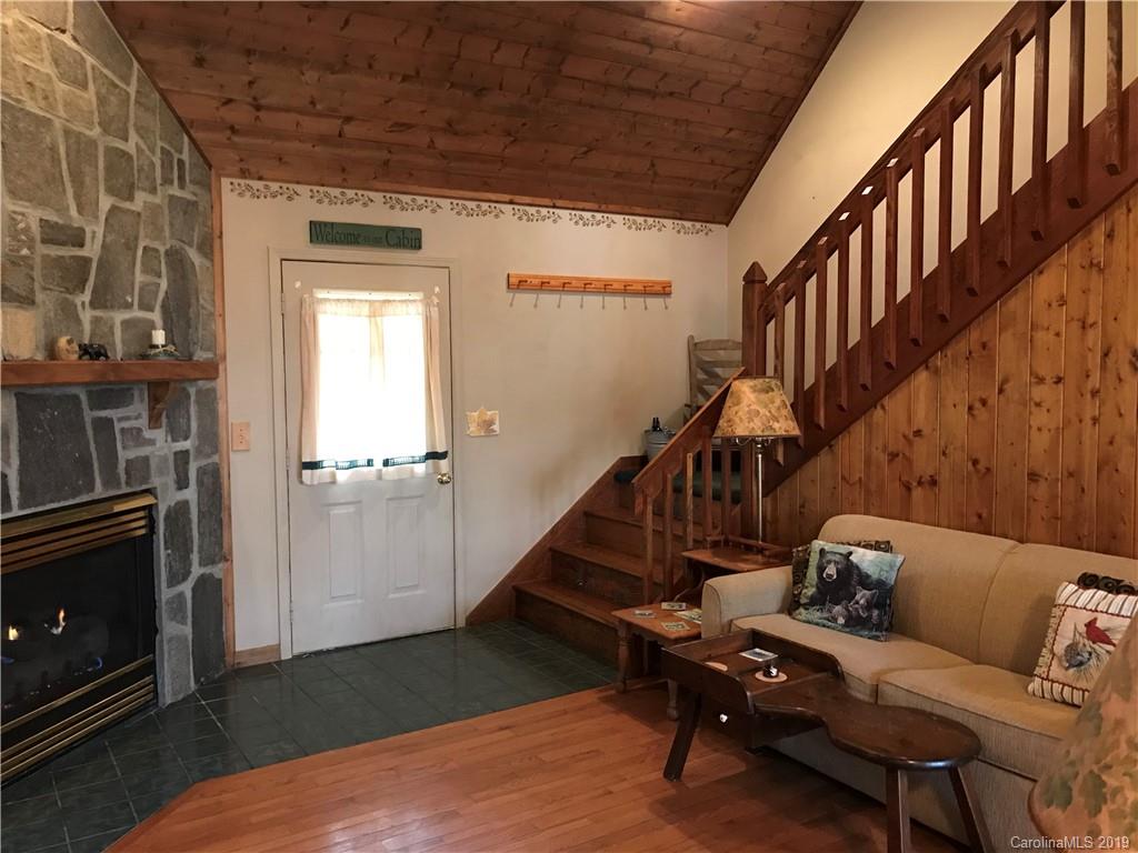 1540 Scarlet Ridge Sylva, NC 28779 - Photo 8 of 24