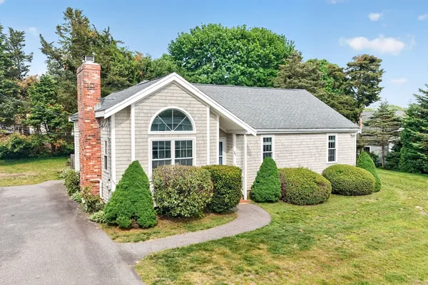$915,000 | 27 Bellavista Drive, Bourne, MA 02559