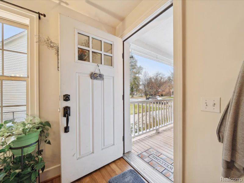 866 Rivard Boulevard Grosse Pointe, MI 48230 - Photo 5 of 53