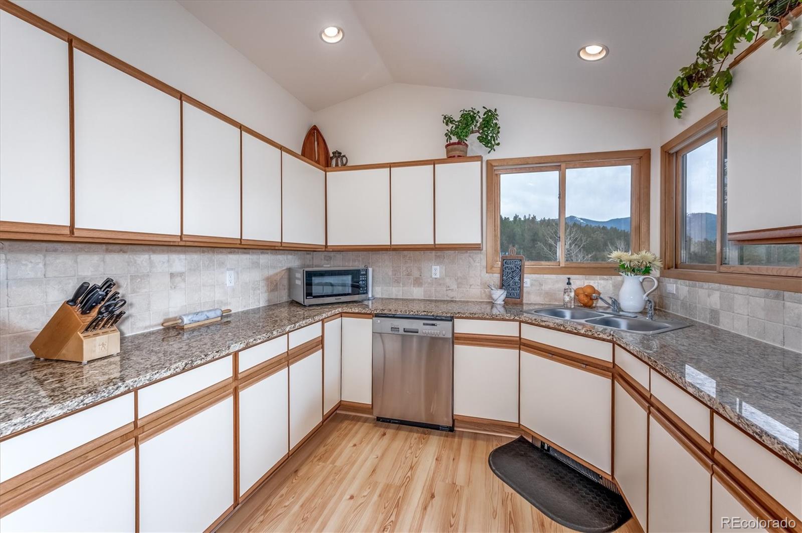95 Mable Lane Bailey, CO 80421 - Photo 12 of 26 Gallery Image 12