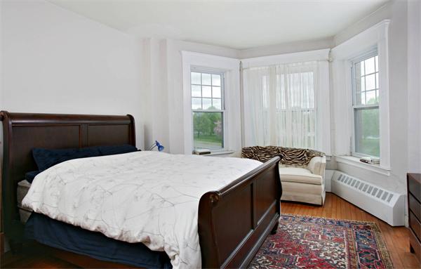 520 Beacon Street, Unit 3A Boston, MA 02215 - Photo 4 of 7