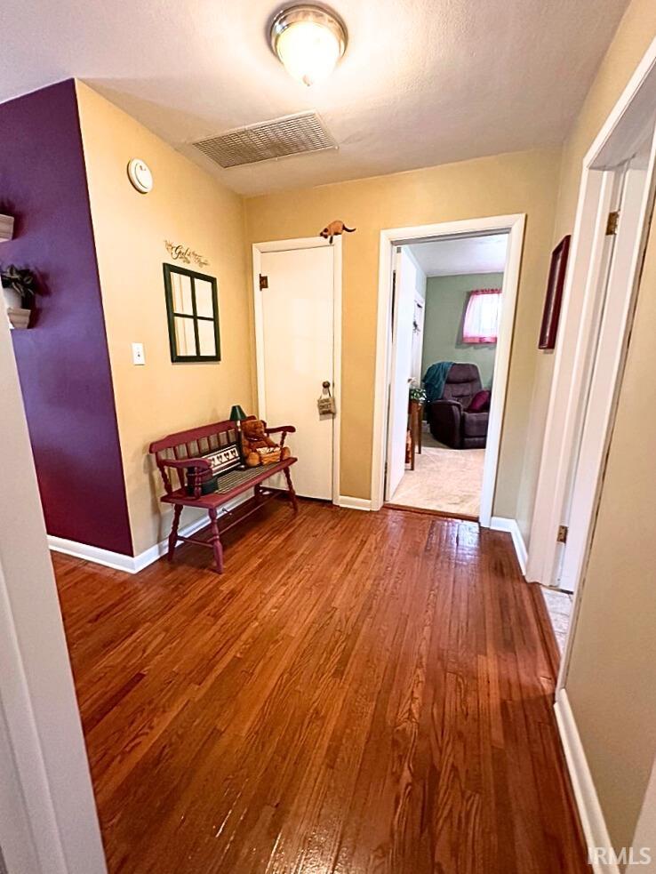 658 Ricker Drive Frankfort, IN 46041 - Photo 16 of 24 Gallery Image 16
