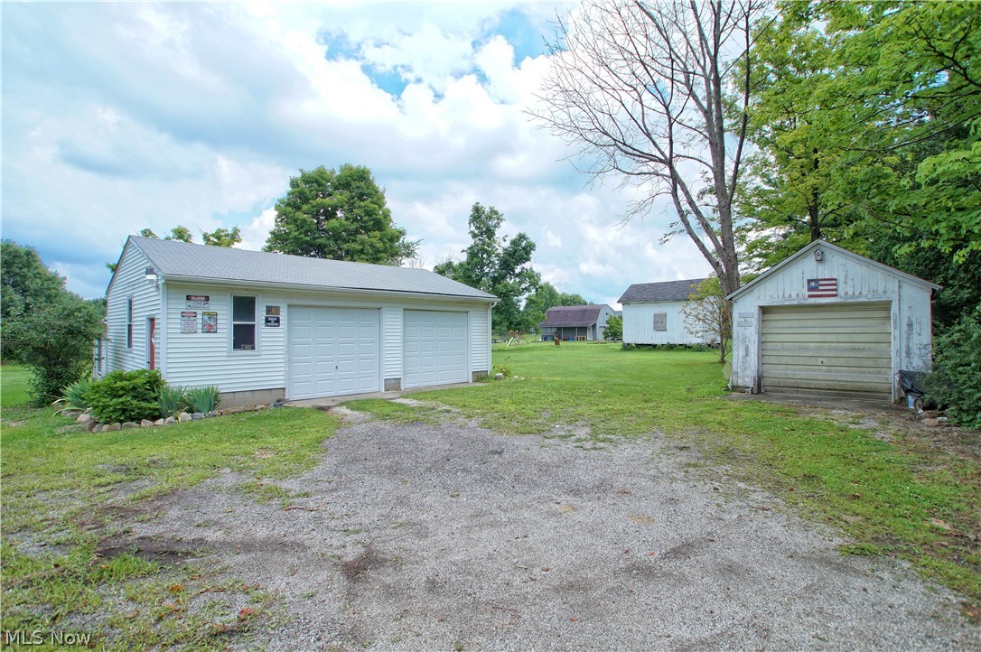 1415 Middleton Road Hudson, OH 44236 - Photo 3 of 23