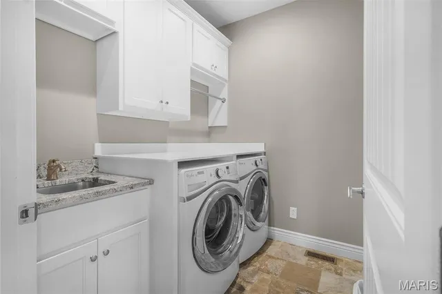 $589,000 | 520 Lakeview Crossing, Cape Girardeau, MO 63701