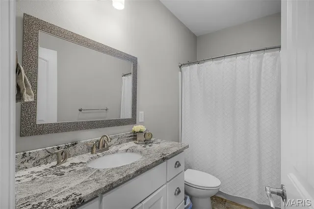 $589,000 | 520 Lakeview Crossing, Cape Girardeau, MO 63701