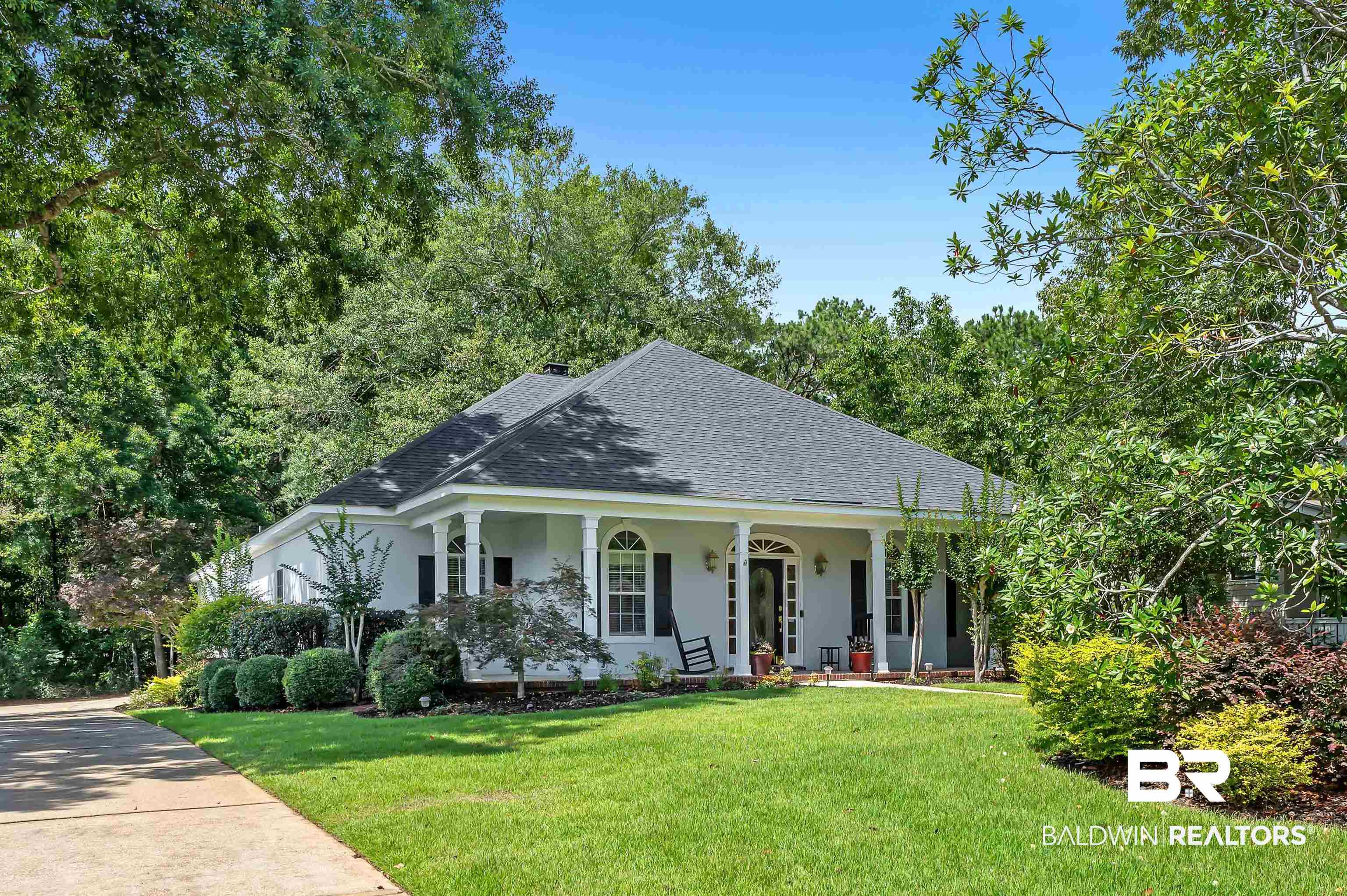 8963 North Court Daphne, AL 36527 - Photo 2 of 29 Side View