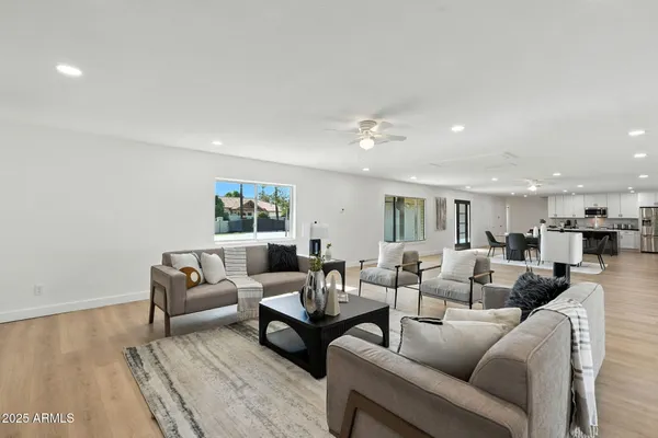 $1,025,000 | 7637 North 7th Avenue, Phoenix, AZ 85021
