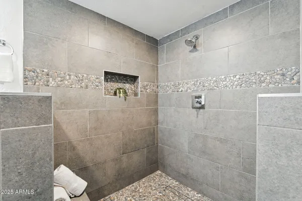 $1,025,000 | 7637 North 7th Avenue, Phoenix, AZ 85021