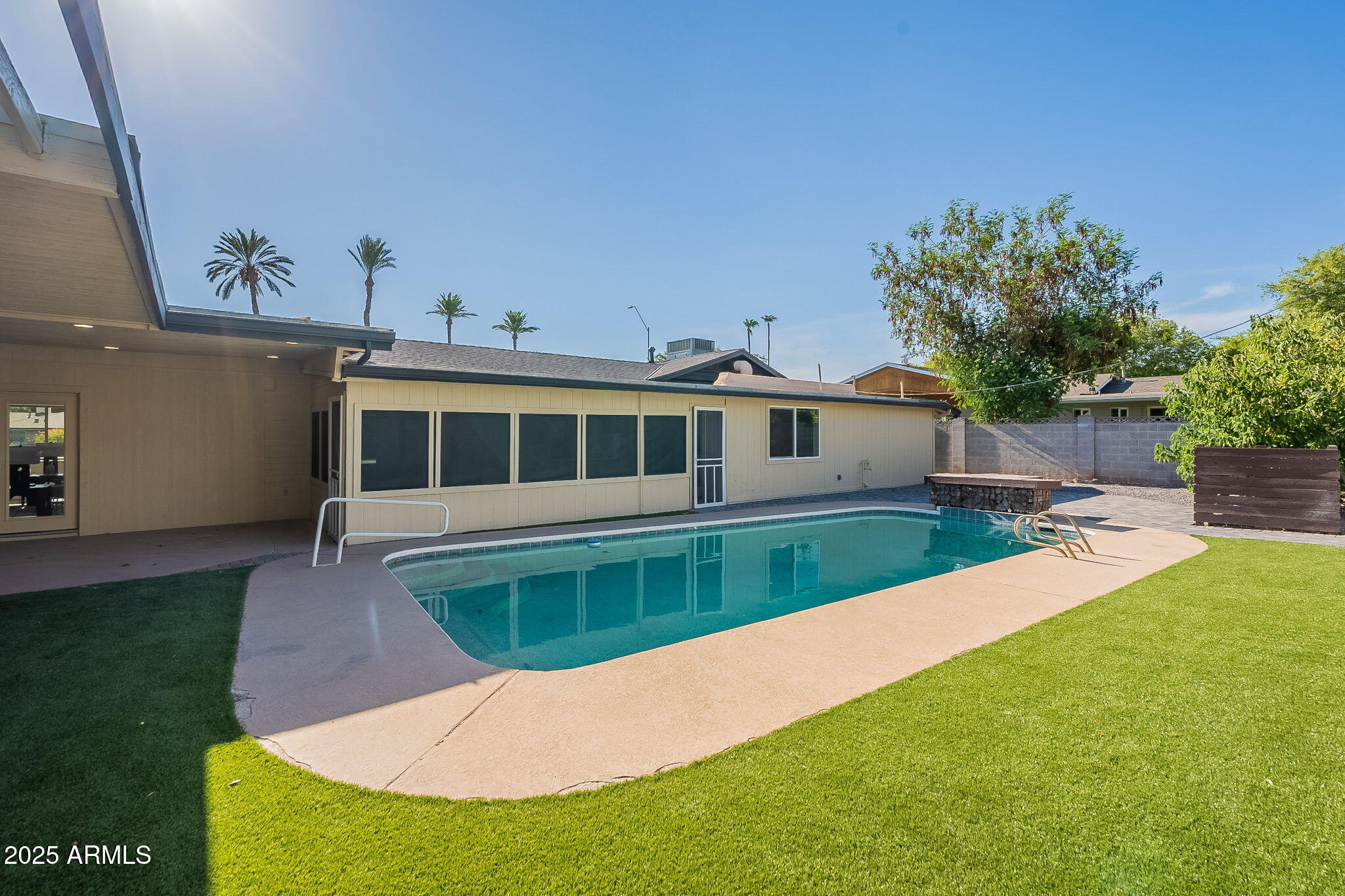 7637 North 7th Avenue Phoenix, AZ 85021 - Photo 49 of 57 60-web-or-mls-7th-60