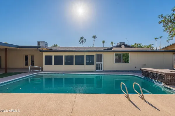 $1,025,000 | 7637 North 7th Avenue, Phoenix, AZ 85021