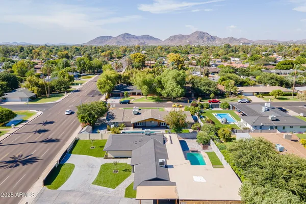 $1,025,000 | 7637 North 7th Avenue, Phoenix, AZ 85021