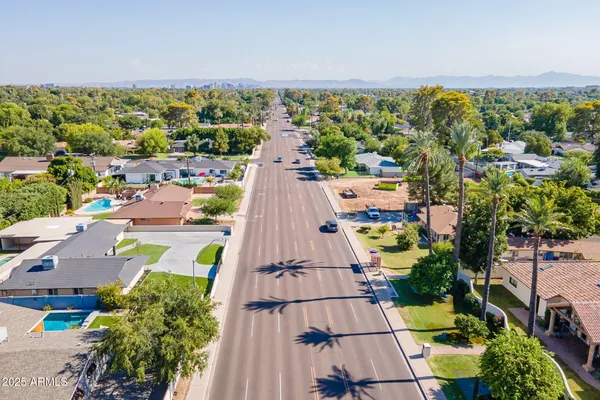 $1,025,000 | 7637 North 7th Avenue, Phoenix, AZ 85021