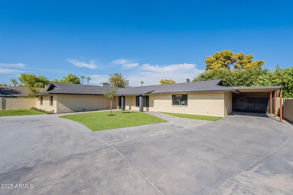 $1,025,000 | 7637 North 7th Avenue, Phoenix, AZ 85021