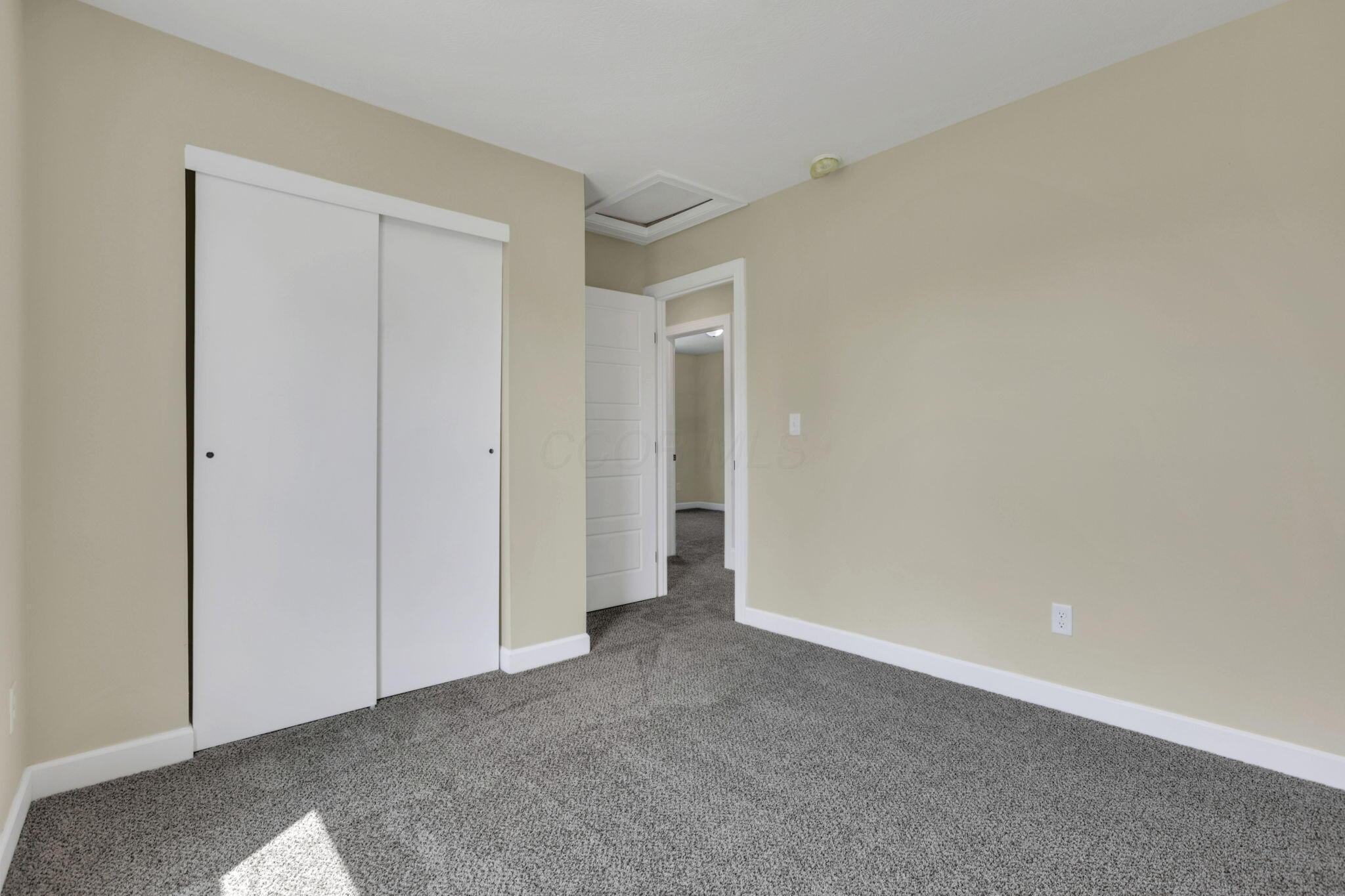 1521 Delbert Road Columbus, OH 43219 - Photo 22 of 39