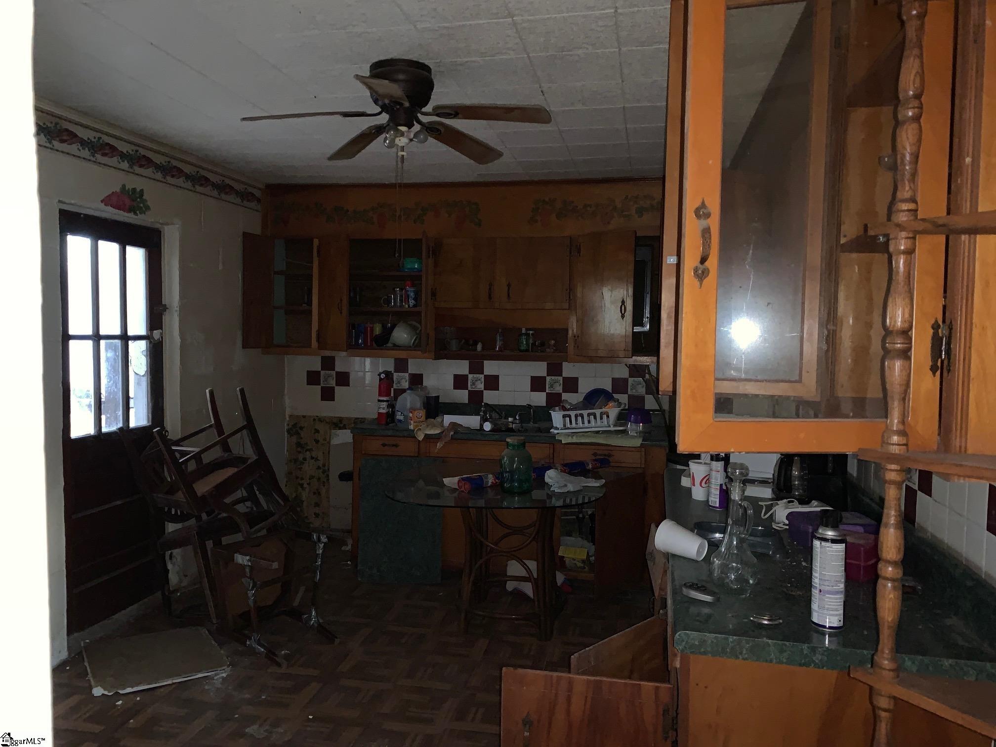 1028 West Georgia Road Woodruff, SC 29388 - Photo 22 of 24