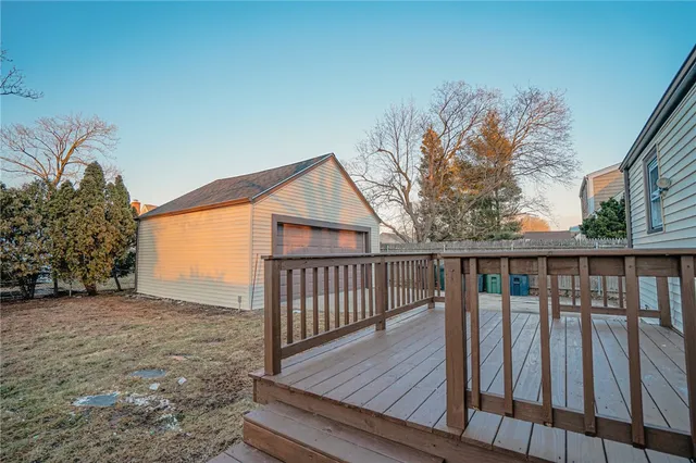 $480,000 | 101 Omaha Boulevard, Warwick, RI 02889