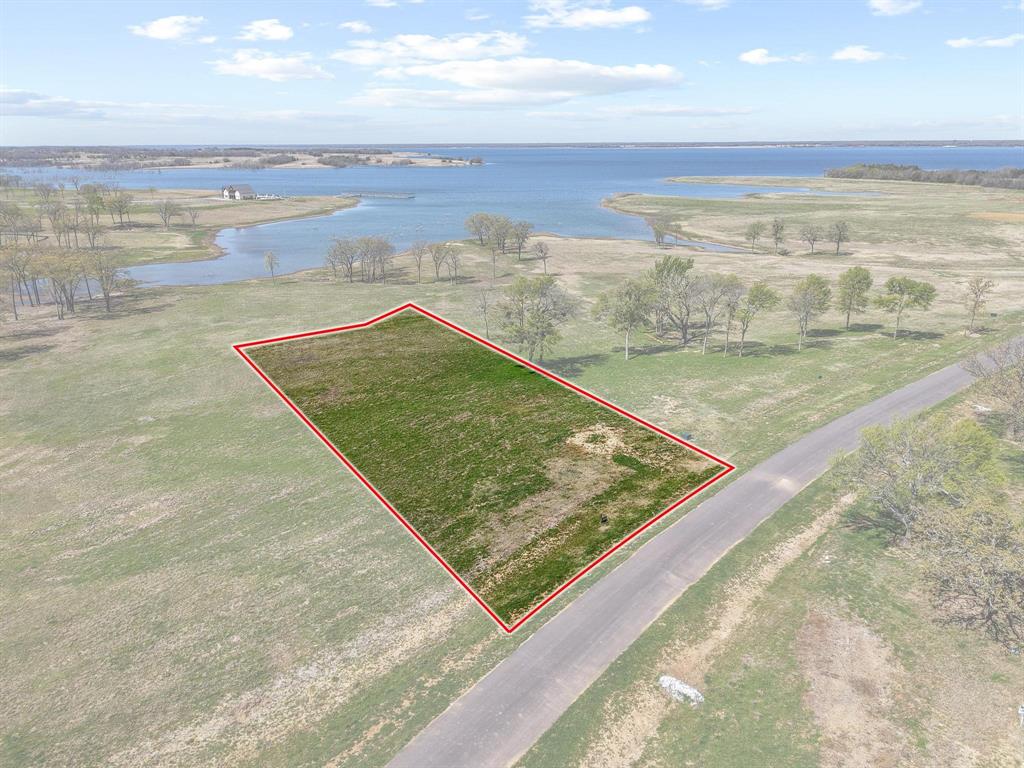 237 Lakeshore Terrace Windom, TX 75492 - Photo 16 of 35 a view of an ocean