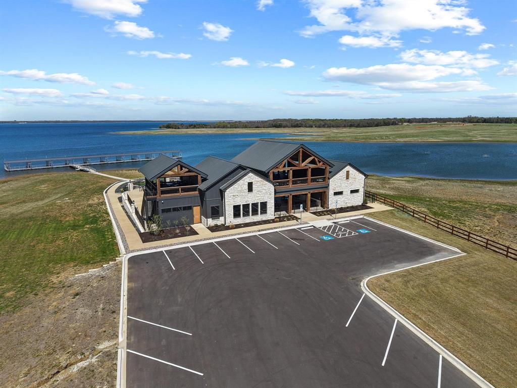 237 Lakeshore Terrace Windom, TX 75492 - Photo 28 of 35 a view of a balcony with an ocean