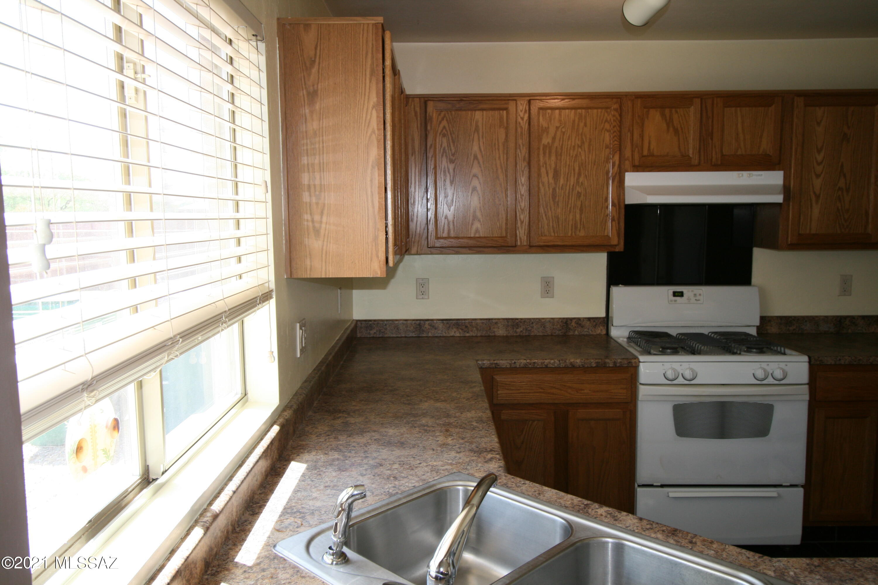 12932 North Steamboat Drive Marana, AZ 85653 - Photo 6 of 13