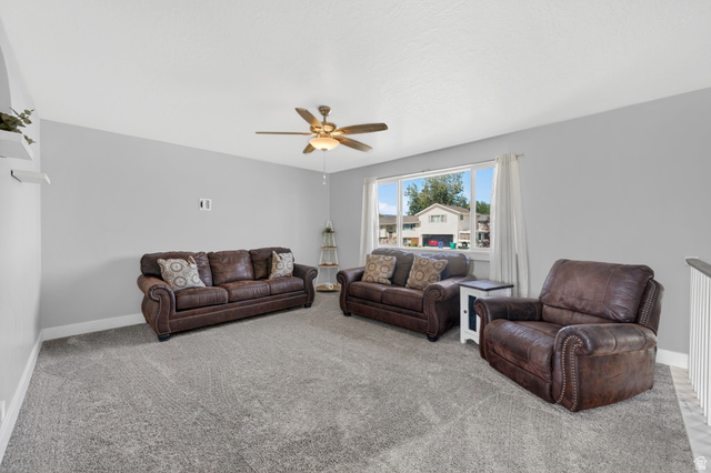 5079 South 2825th Street West Roy, UT 84067 - Photo 8 of 41