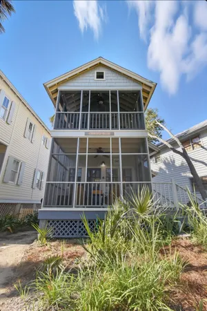 $319,000 | 246 Northeast Maggie Circle, Steinhatchee, FL 32359