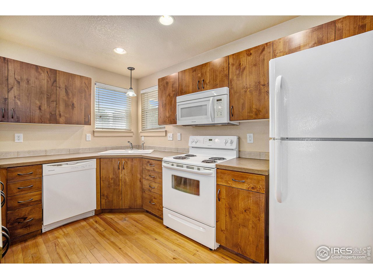 1001 23rd Street Road Greeley, CO 80631 - Photo 11 of 40 Tons of cabinetry