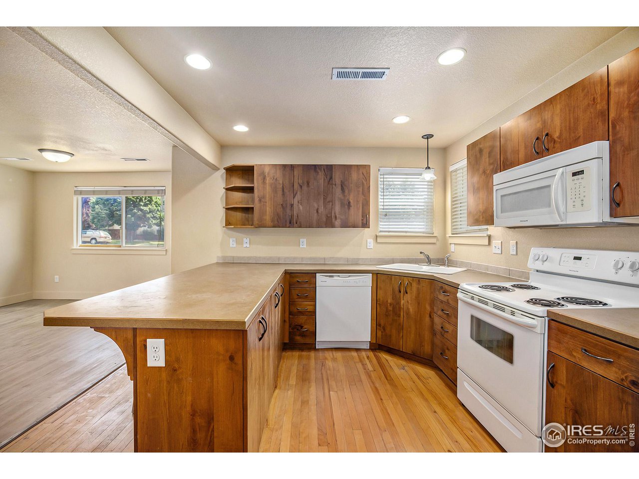 1001 23rd Street Road Greeley, CO 80631 - Photo 10 of 40 All appliances are included!