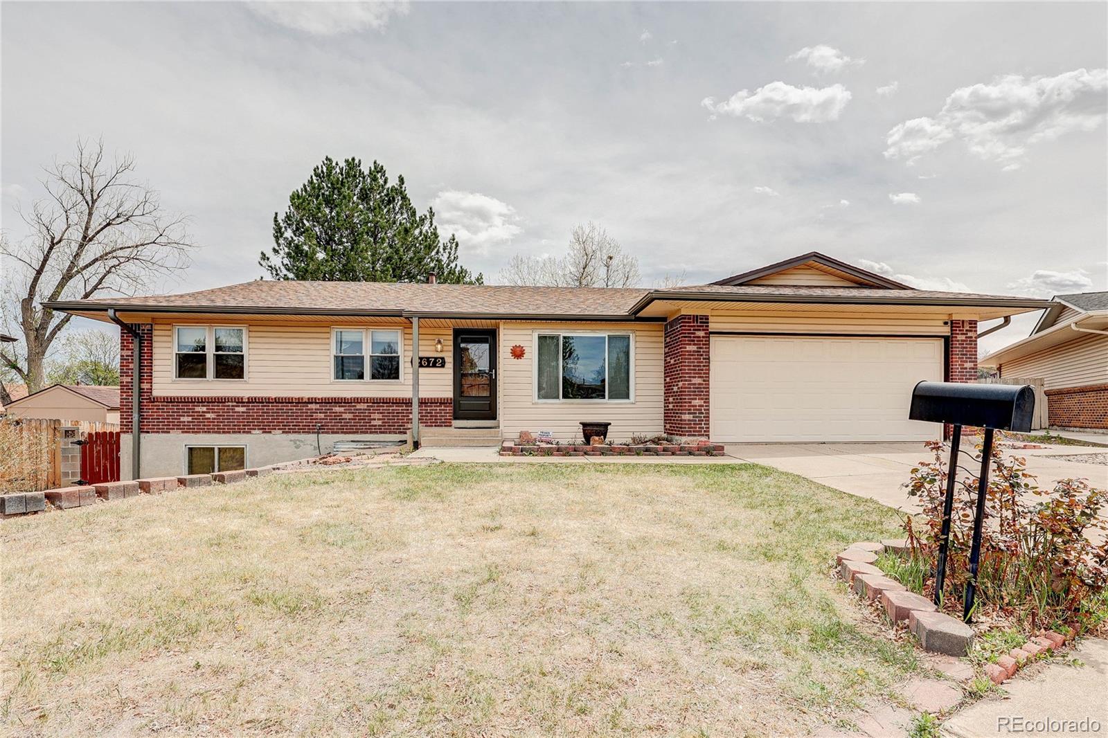 2672 South Quintero Way Aurora, CO 80013 - Photo 1 of 14