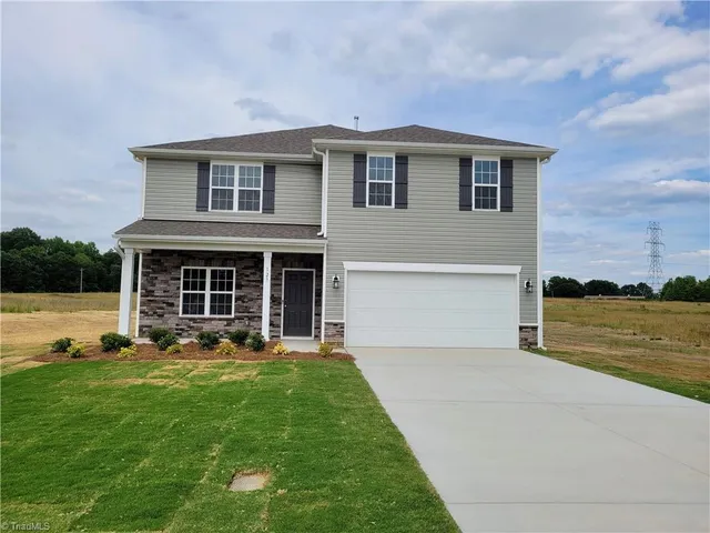 $2,550 | 123 Wickham Court, Clemmons, NC 27012