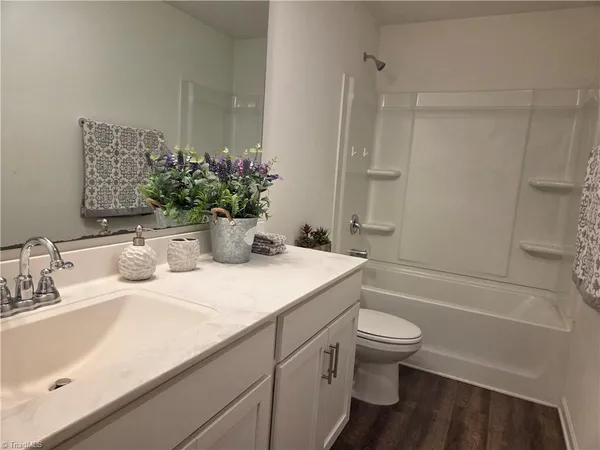 $2,550 | 123 Wickham Court, Clemmons, NC 27012