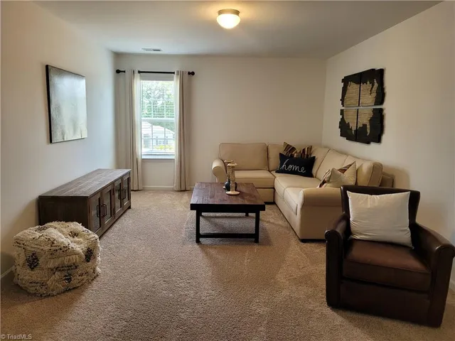 $2,550 | 123 Wickham Court, Clemmons, NC 27012