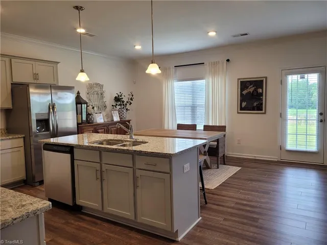 $2,550 | 123 Wickham Court, Clemmons, NC 27012