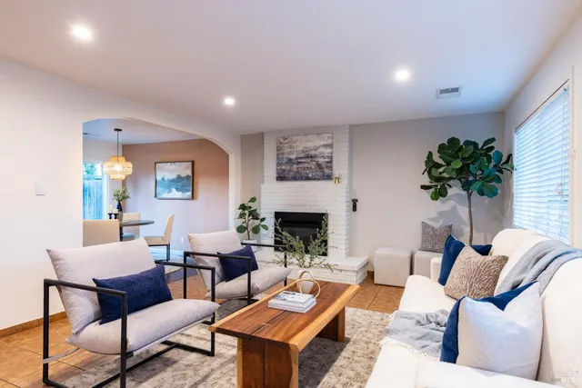 $779,000 | 111 South Franklin Street, Napa, CA 94559