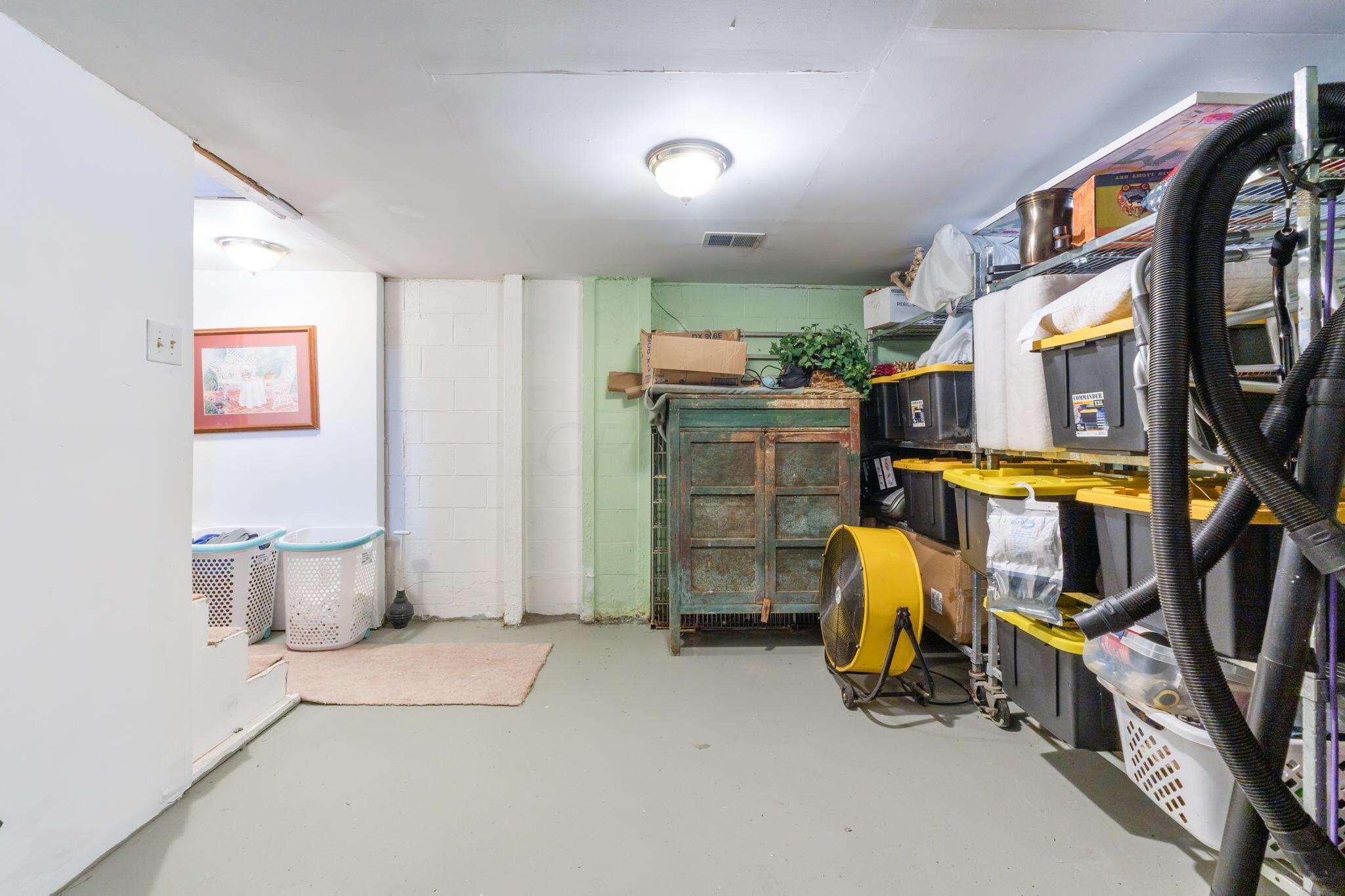 3232 Sundale Road Columbus, OH 43232 - Photo 26 of 43 3232 Sundale Rd (Interior)-37