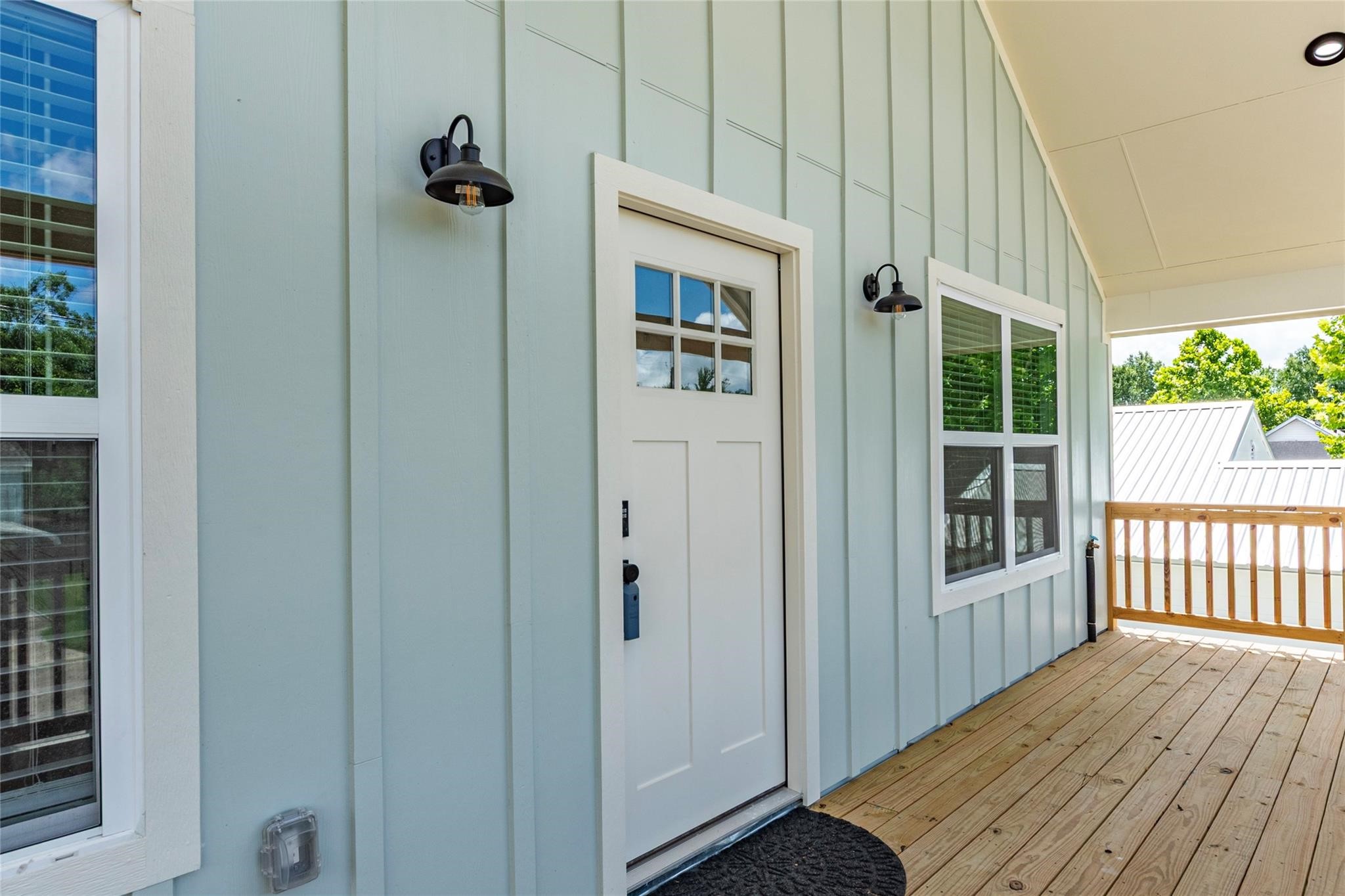 4213 Houx Street Bacliff, TX 77518 - Photo 8 of 37 a view of a hardwood & staircase