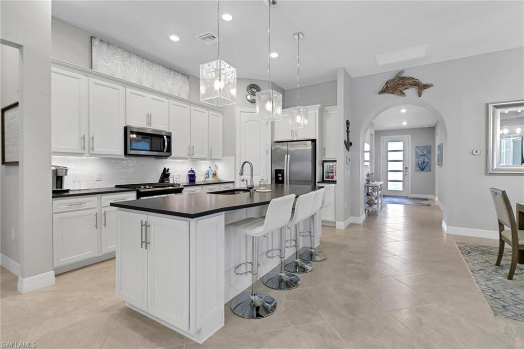 7289 Birchmore Street Naples, FL 34109 - Photo 6 of 25