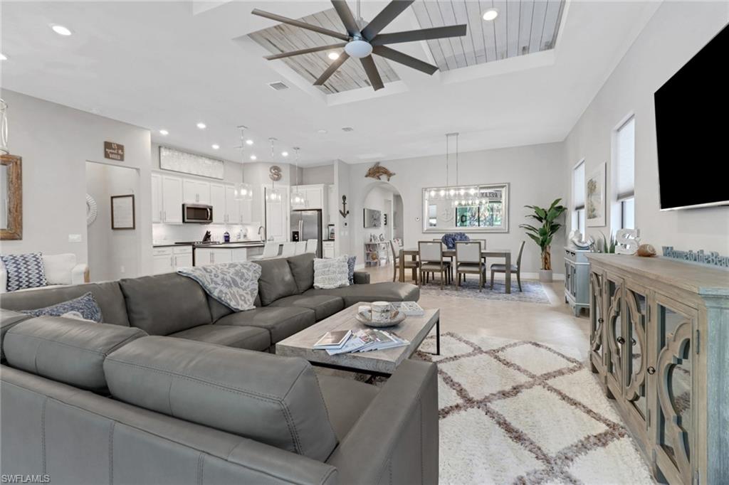 7289 Birchmore Street Naples, FL 34109 - Photo 8 of 25