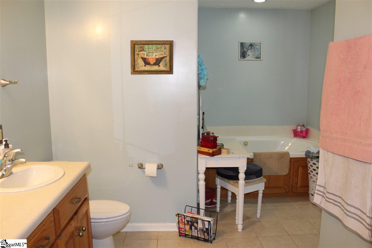 690 Asaville School Road Anderson, SC 29621 - Photo 13 of 32