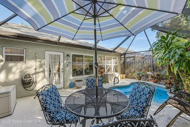 a picture of floor plan