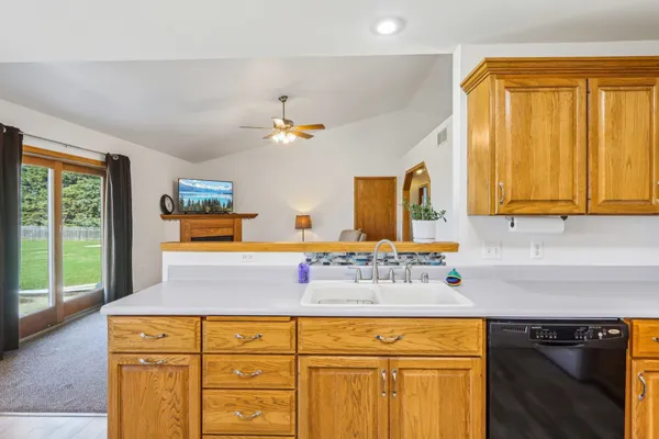 $700,000 | 5008 Creek Haven Road, Cottage Grove, WI 53527