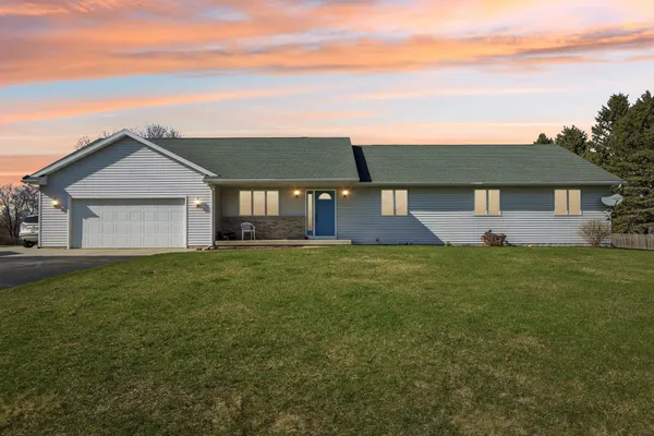 $700,000 | 5008 Creek Haven Road, Cottage Grove, WI 53527