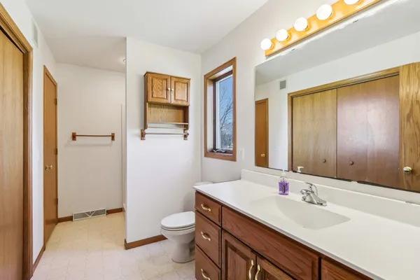 $700,000 | 5008 Creek Haven Road, Cottage Grove, WI 53527