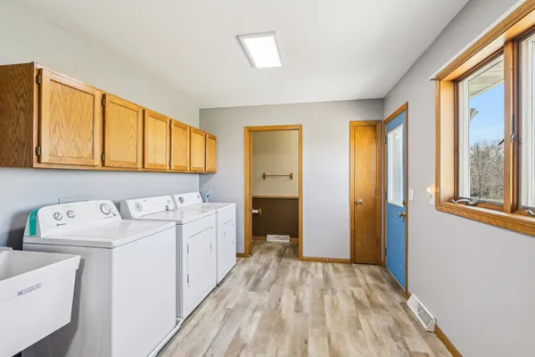 $700,000 | 5008 Creek Haven Road, Cottage Grove, WI 53527